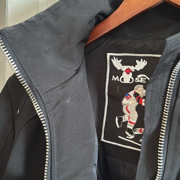 Moose Knuckles Debbie Bomber. Size Small. No hat. - Picture 12 of 15